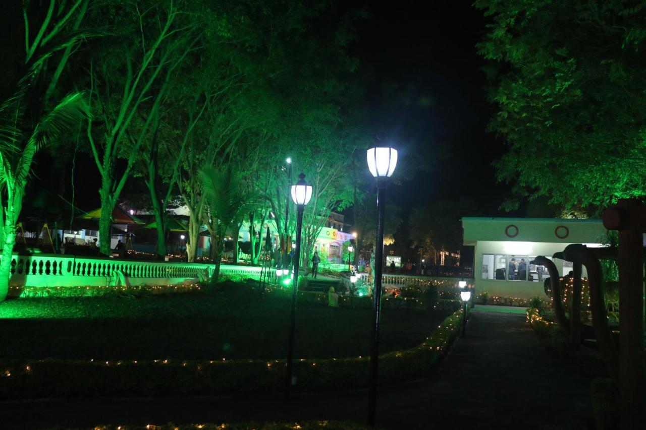 Fun And Food Resort & Holidays Harsola Exterior foto