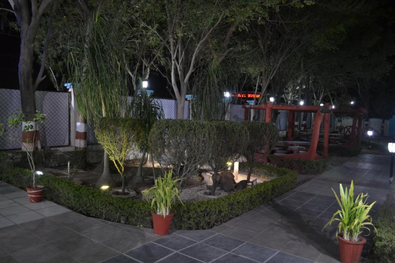 Fun And Food Resort & Holidays Harsola Exterior foto